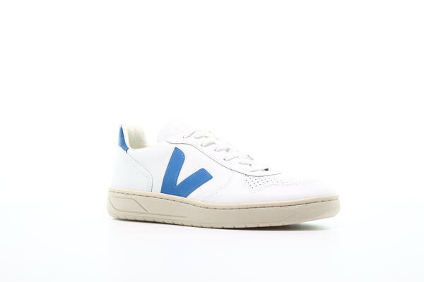 Veja V10 Leather Extra 